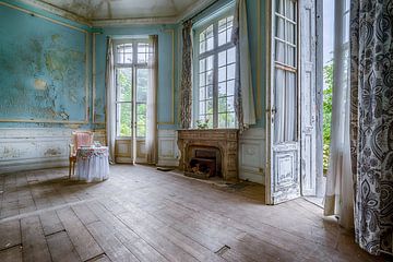 Pastel in decay by Brigitte Mulders