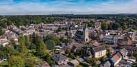 Luchtpanorama van het kerkdorpje Simpelveld in Zuid-Limburg van John Kreukniet thumbnail