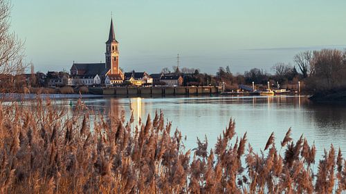 Winter Zonsondergang over de Schelde en Sint Amands