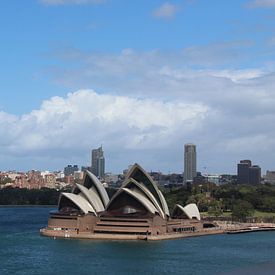 Opera House, Sydney by Julia Wendelaar