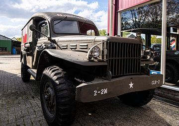 Militaire FORD Ambulance .