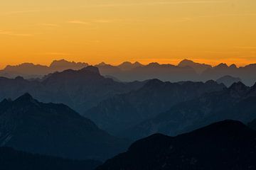 Zonsondergang in de Sloveense bergen