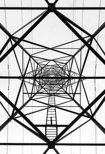 Hoogspanningsmast van Jisca Kuijpers