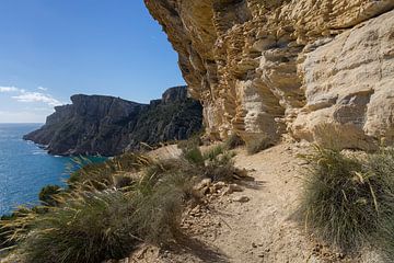 Kliffen aan de Middellandse Zee van Adriana Mueller