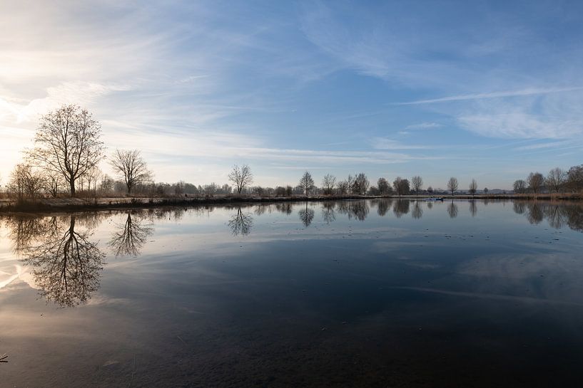 Sunrise at the lake by Ulrike Leone