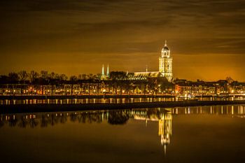 Skyline Deventer bij avond