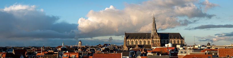 Panorama de Haarlem avec la grande église - couleur par Arjen Schippers