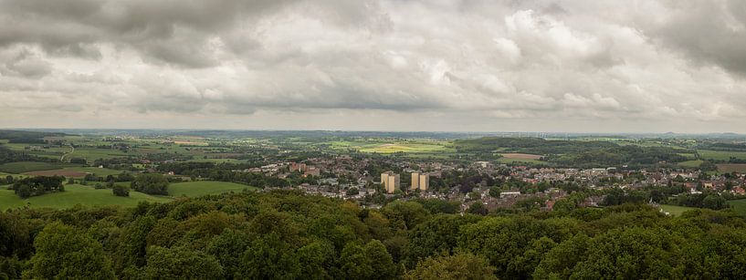 Panorama Vaals vanaf de Wilhelminatoren van John Kreukniet