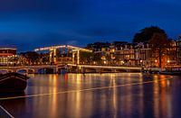 Amsterdam die schmale Brücke
