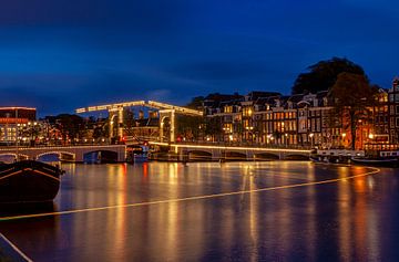 Amsterdam de magere brug van wim van de bult