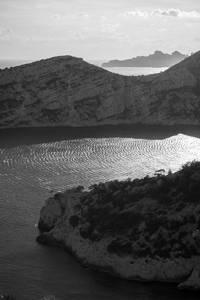 Calanques on the sea, Marseille van Luis Boullosa