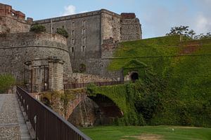 Porte de la forteresse (Château) de Priamar sur la côte de Savone, Italie