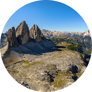 Uitzicht op de drie pieken vanaf Monte Paterno van Leo Schindzielorz