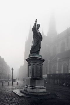 Haarlem: Lautje in de mist.