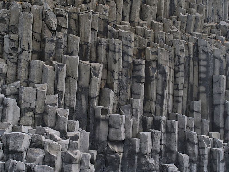 Die Basaltsäulen von Reynisfjara von Timon Schneider