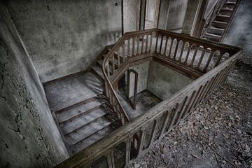 Treppenhaus (urbex) von Jaco Verheul