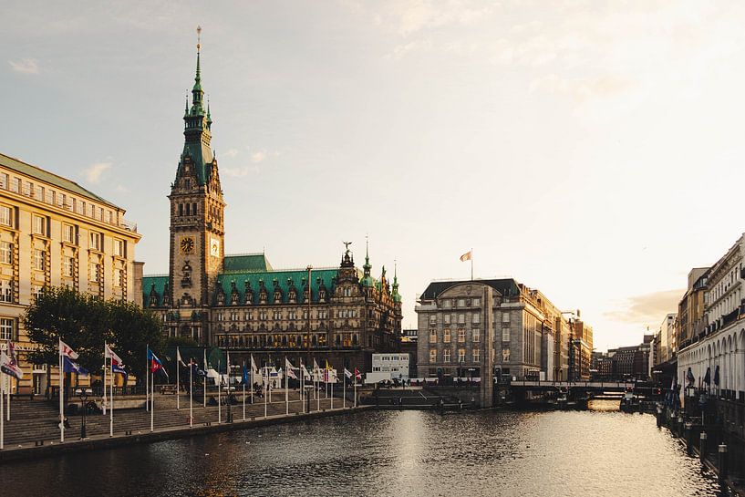 Hamburg by Hello Pompoyo