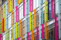 Immeubles de bureaux modernes comme art abstrait moderne