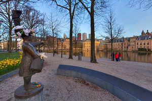 Statue de Haagsche Jantje sur le Vijverberg à La Haye