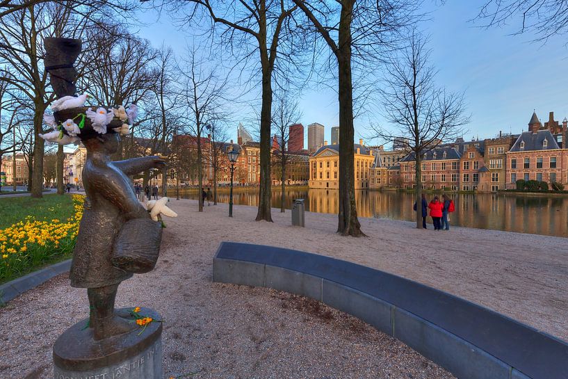Statue de Haagsche Jantje sur le Vijverberg à La Haye par Rob Kints