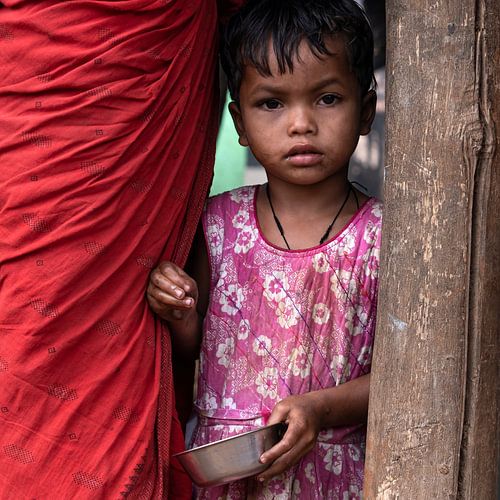 Meisje in roze (vierkant)