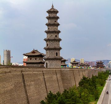 De stadsmuur van Datong in China van Roland Brack