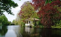 Theehuis aan het water