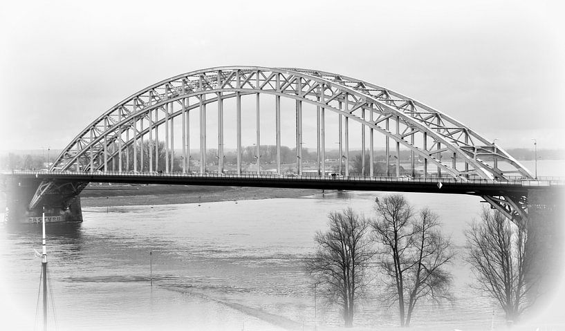 Waalbrug Nijmegen 2015 von Groothuizen Foto Art