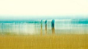 Drie op het strand II van Kirsten Warner