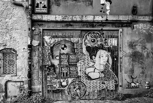 Muur met graffiti in La Rochelle