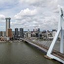 Rotterdam centrum vanaf grote hoogte (vierkant - kleur) van Rick Van der Poorten thumbnail