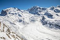 Uitzicht op de gletsjers Gorner, Grenz en Zwilling vanaf de Gornergrat van t.ART thumbnail