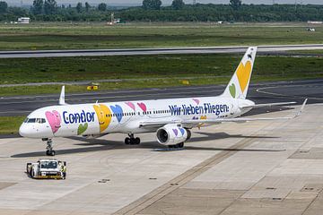 Condor Boeing 757-300 "Wir lieben Fliegen". von Jaap van den Berg