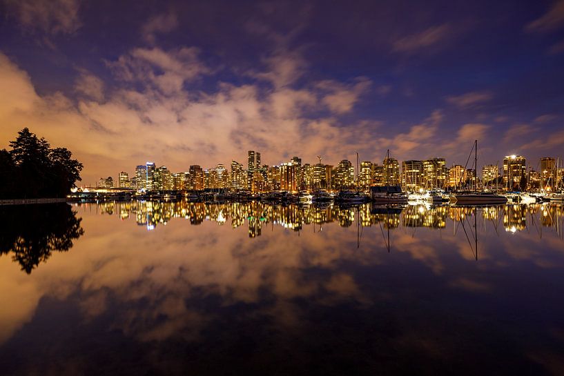Die Skyline von Vancouver in Kanada von Roland Brack