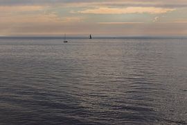 Mysteriously beautiful day at Scheveningen by Anne Zwagers