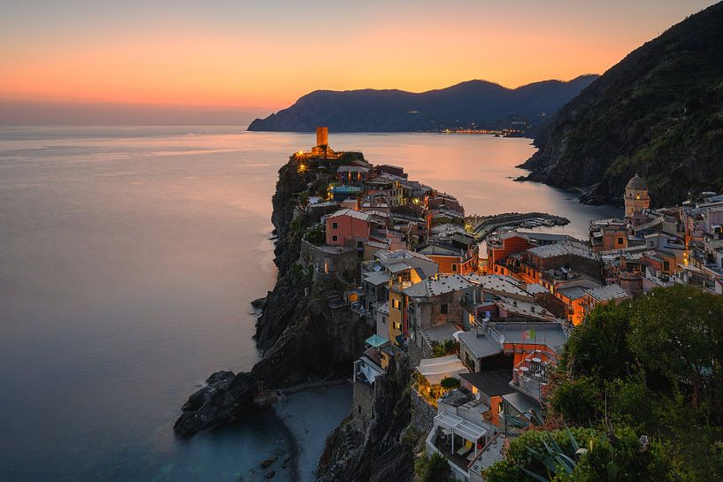 Vernazza après le coucher du soleil par Robin Oelschlegel