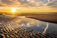 Zonsondergang op het Kijkduinse strand in Den Haag