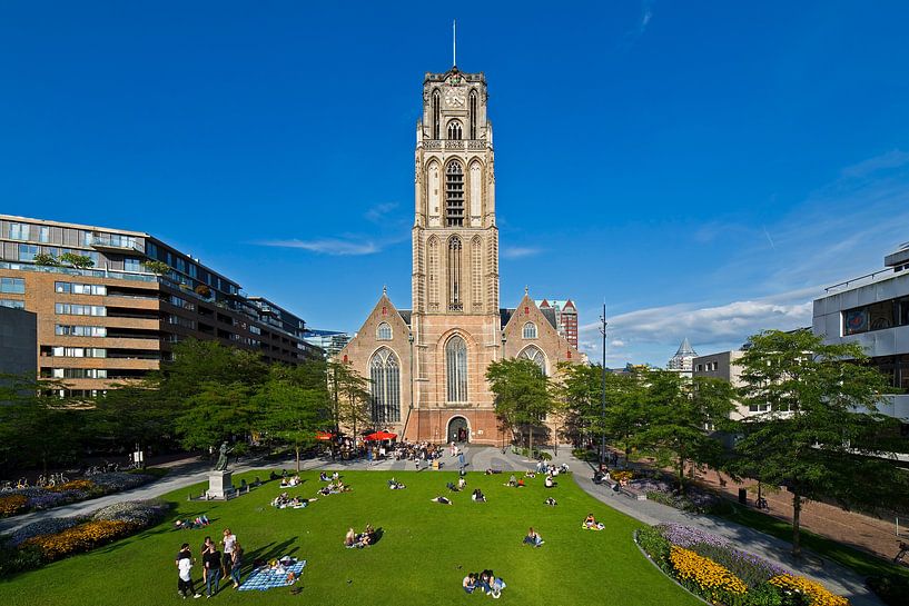 Grotekerkplein Park mit der Laurens Kirche in Rotterdam von Anton de Zeeuw