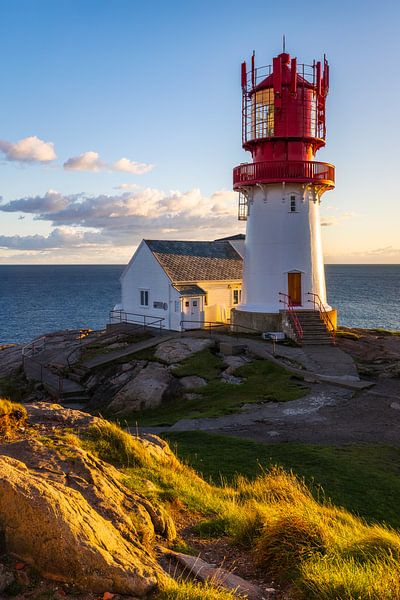 Leuchtturm im Abendlicht von Daniela Beyer