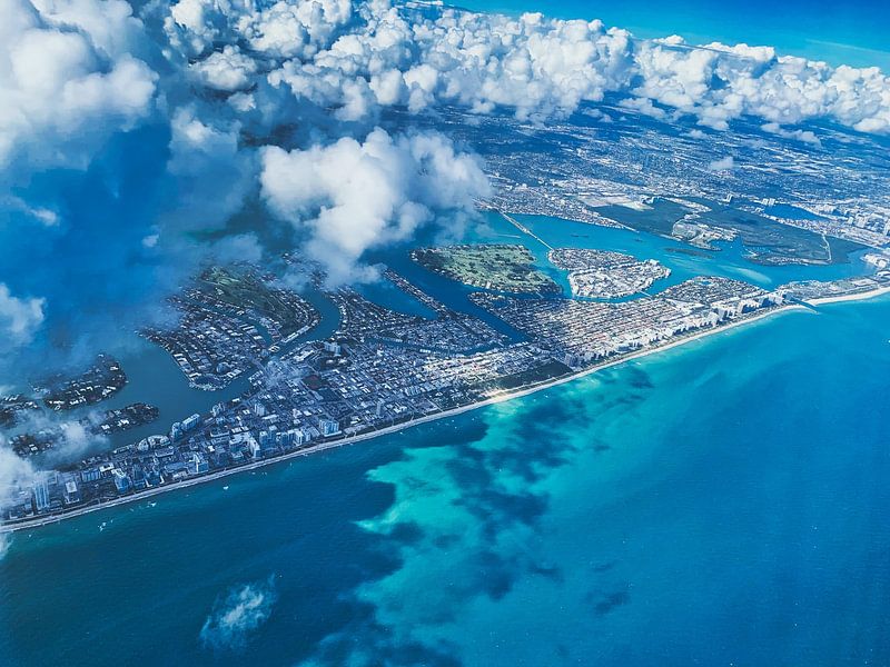 Miami by Hello Pompoyo