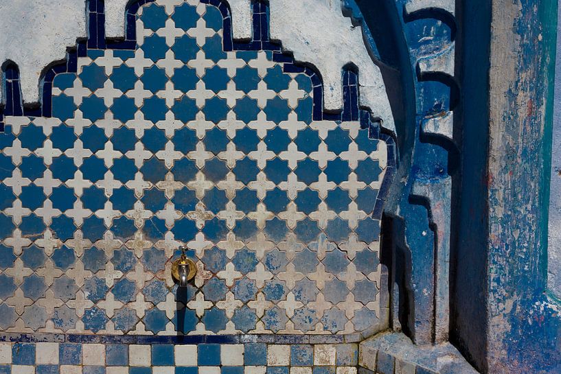 Fresh water fountain in Chefchaouen, Morocco by Tjeerd Kruse