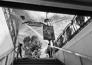 Straatscene Parijs Metropolitain