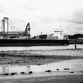 Seagoing vessel in Delfzijl by scheepskijkerhavenfotografie
