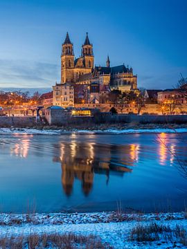 A winter evening on the Elbe in Magdeburg by t.ART