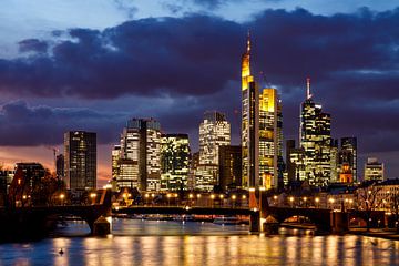 Die Skyline von Frankfurt am Main von Roland Brack