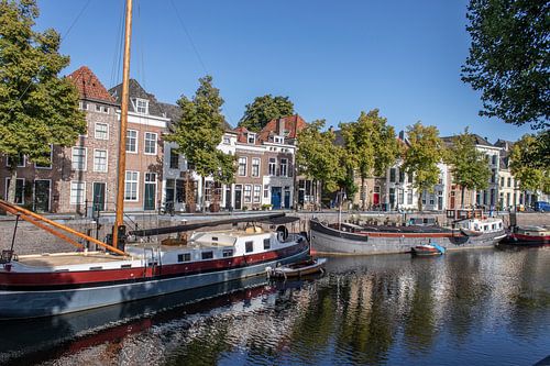 De haven in 's-Hertogenbosch, Nederland