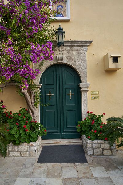 Porte de la chapelle du monastère de Palaiokastritsa - Corfou par Lisanne Storm
