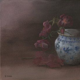 Still Life with Roses by Helga Pohlen - ThingArt
