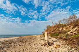 Plage sur la côte de la mer Baltique près de Graal Müritz sur Rico Ködder