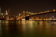 Brooklyn Bridge New York by night van Blijvanreizen.nl Webshop thumbnail